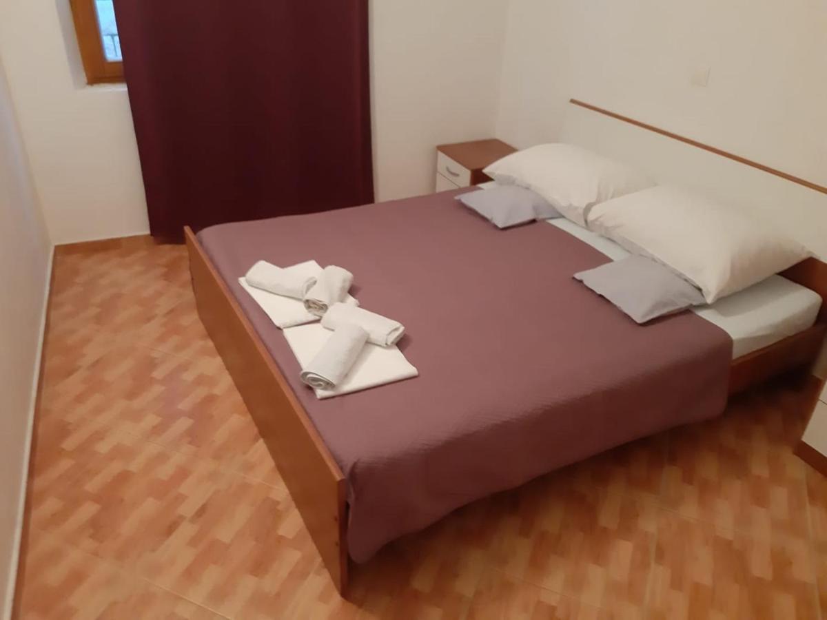 Apartments Knezic Igrane Extérieur photo