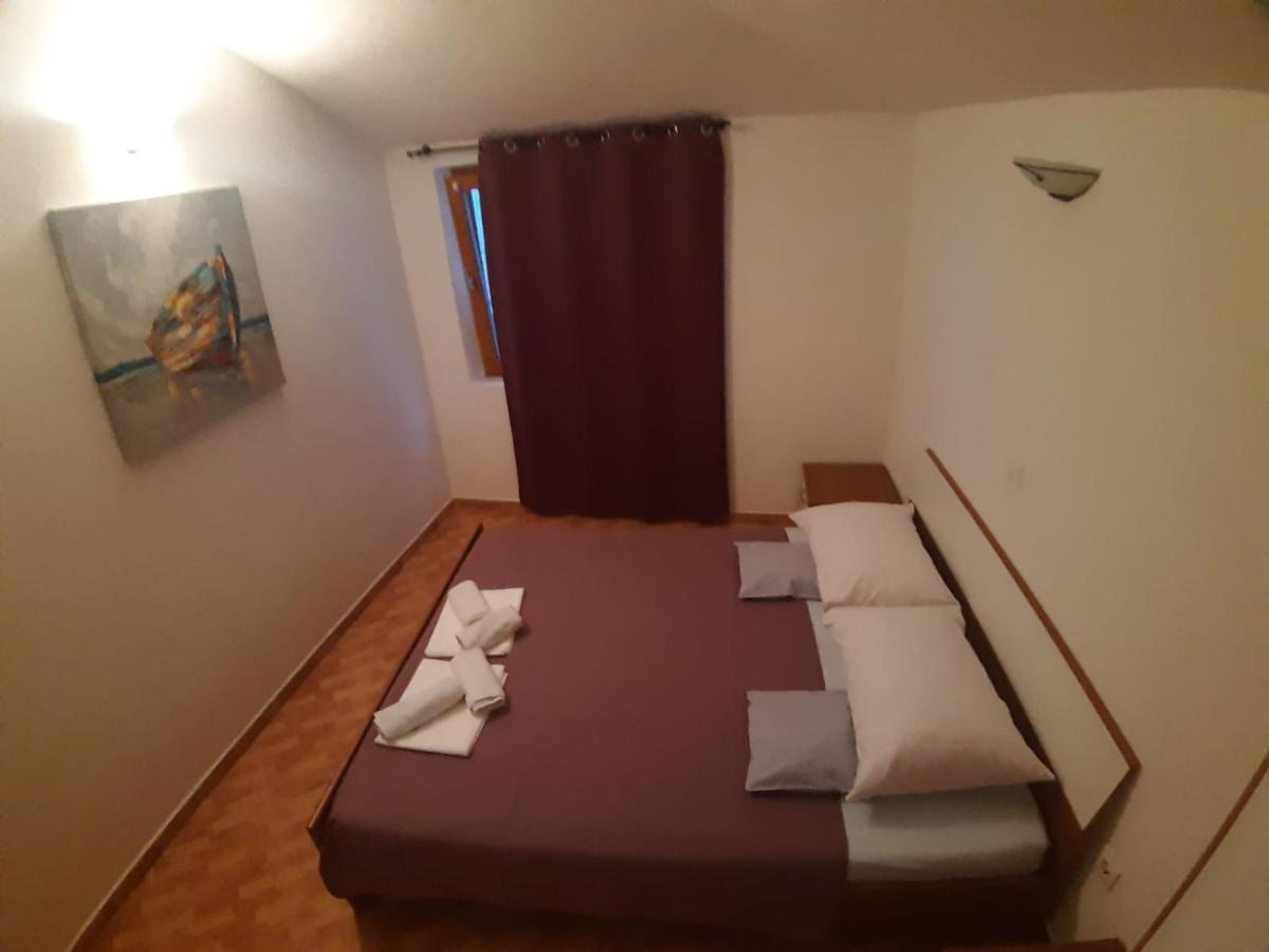 Apartments Knezic Igrane Extérieur photo
