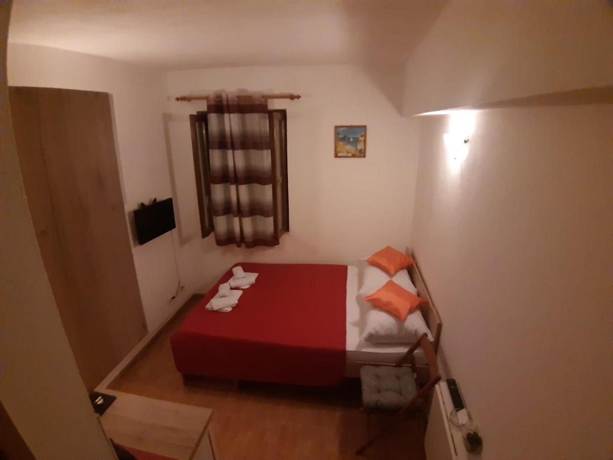 Apartments Knezic Igrane Extérieur photo