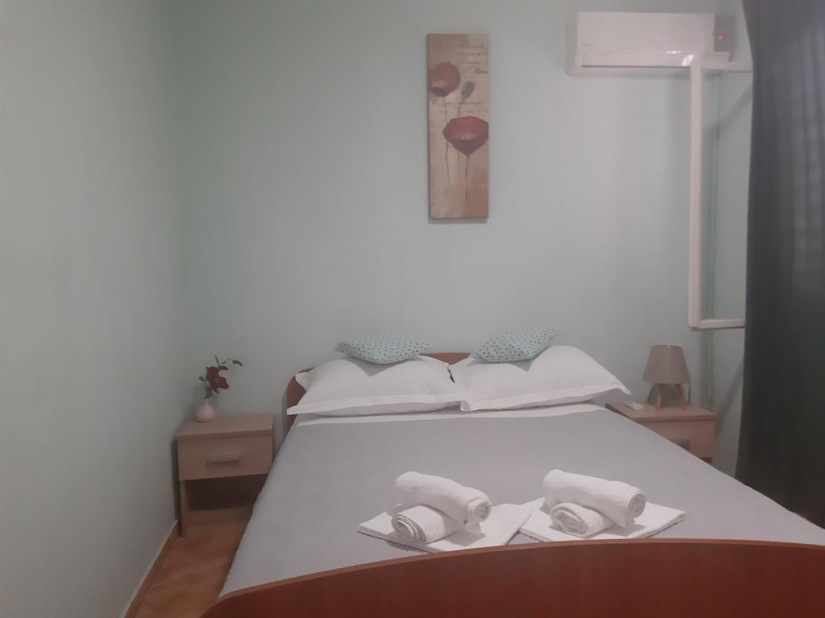 Apartments Knezic Igrane Extérieur photo